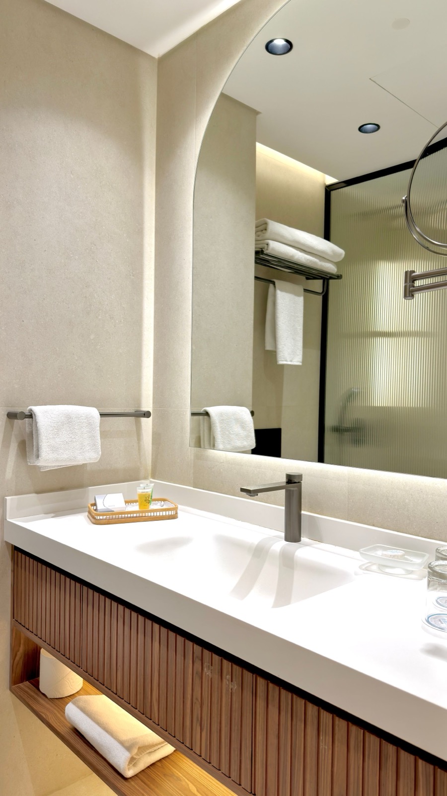 Spotless bathroom reset for the next guest